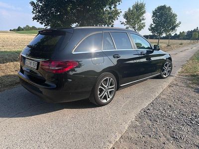 Gebraucht Mercedes C200 160 PS (117 kW) 2019 Schwarz Kombi
