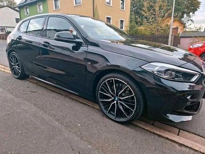 Second-hand BMW 118 M Sport 140 CP (102 kW) 2020 Negru Hatchback