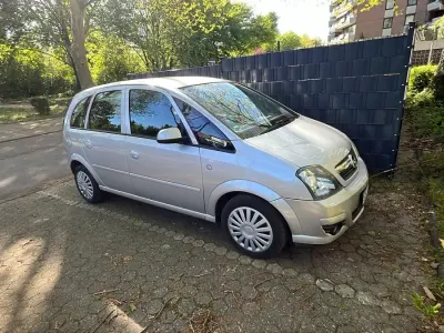 Gebraucht Opel Meriva 105 PS (77 kW) 2008 Silber Van / Kleinbus