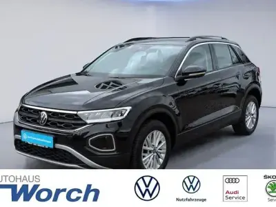 Gebraucht VW T-Roc Life 150 PS (110 kW) 2025 Deep black perleffekt SUV