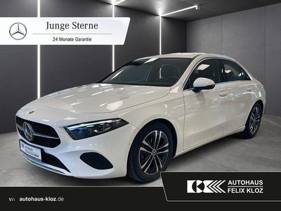 Weiß Gebraucht 2024 Mercedes A200 Progressive Limousine | 32.890 € (Etwas zu teuer)