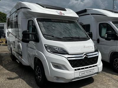 Gebraucht Buerstner Lyseo TD 140 PS (102 kW) 2024 Weiß Van