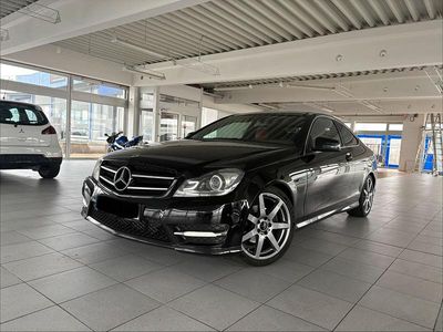 Gebraucht Mercedes C220 AMG 170 PS (125 kW) 2012 Schwarz Coupé