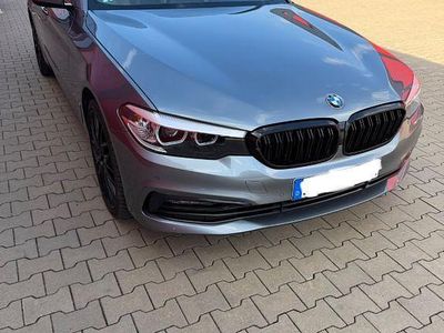 Gebraucht BMW 540 Shadowline 320 PS (235 kW) 2017 Grau Kombi