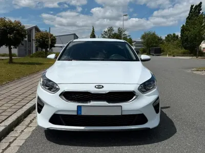 Gebraucht Kia Ceed Edition 7 100 PS (73 kW) 2020 Weiß Kleinwagen