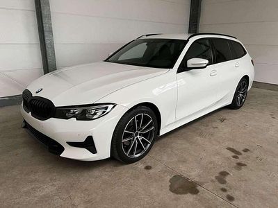 Gebraucht BMW 320 Sport Line 190 PS (139 kW) 2022 Weiß Kombi