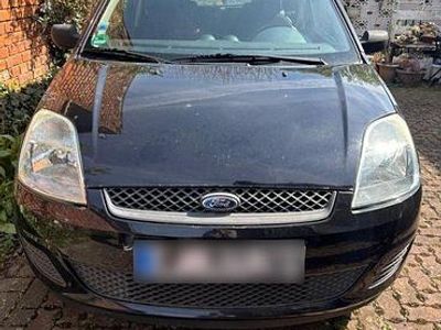Begagnad Ford Fiesta Fun X 60 HK (44 kW) 2007 Svart Halvkombi