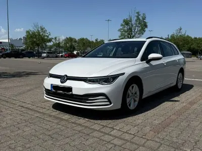 Gebraucht VW Golf VIII Business 150 PS (110 kW) 2021 Weiß Kleinwagen
