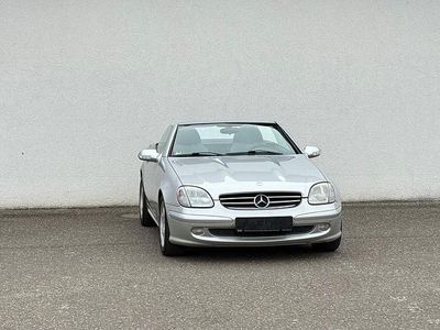 Gebraucht Mercedes SLK200 163 PS (119 kW) 2001 Silber Cabrio