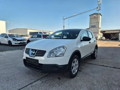 Gebraucht Nissan Qashqai Visia 103 PS (75 kW) 2009 Weiß SUV
