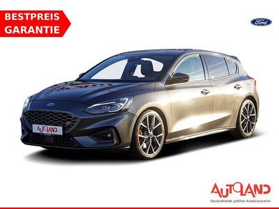 Grau Gebraucht 2020 Ford Focus Performance Edition Limousine | 26.950 € (Etwas zu teuer)