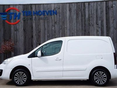 Second-hand Peugeot Partner 75 CP (55 kW) 2017 Alb Monovolum
