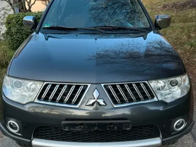Usata Mitsubishi L200 136 CV (100 kW) 2012 Grigio Pick-up