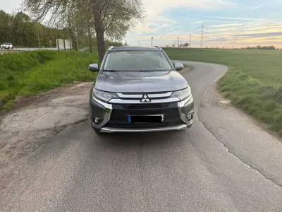 Brugt Mitsubishi Outlander 150 HK (110 kW) 2018 Grå SUV