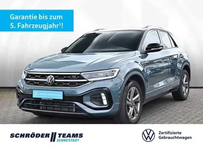 Second-hand VW T-Roc R-line 110 CP (80 kW) 2023 Albastru SUV