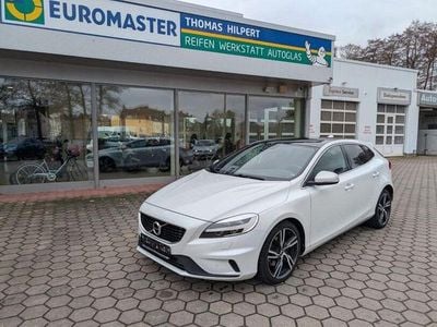 Gebraucht Volvo V40 R-Design 152 PS (111 kW) 2018 Weiß Limousine