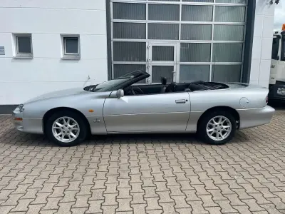 Gebraucht Chevrolet Camaro 193 PS (141 kW) 2000 Silber (metallic) Cabrio