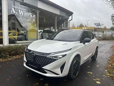 Neu Nissan Qashqai 158 PS (116 kW) 2025 Qbe with black roof SUV