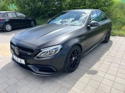 Mercedes C63 AMG