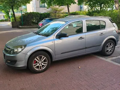Gebraucht Opel Astra 125 PS (91 kW) 2004 Grau Limousine