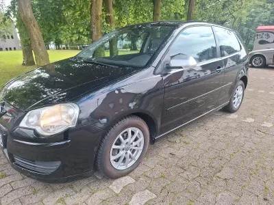 Gebraucht VW Polo 75 PS (55 kW) 2009 Schwarz Kleinwagen