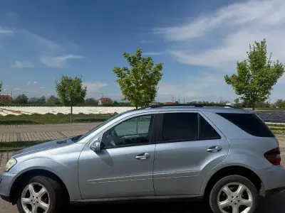 Gebraucht Mercedes ML280 190 PS (139 kW) 2007 Grau SUV