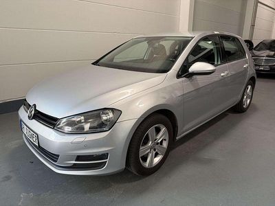 Second-hand VW Golf VII Comfortline 105 CP (77 kW) 2014 Argintiu Berlinǎ