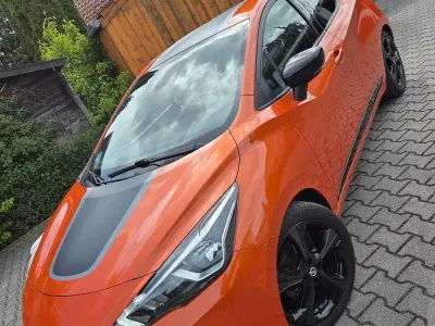Usata Nissan Micra N-Connecta 90 CV (66 kW) 2017 Arancione Utilitaria