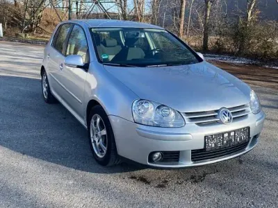 Gebraucht VW Golf V Trendline 105 PS (77 kW) 2007 Reflex silver metallic Limousine