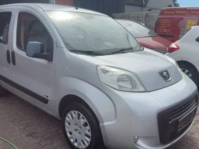 Gebraucht Peugeot Bipper 75 PS (55 kW) 2015 Van / Kleinbus