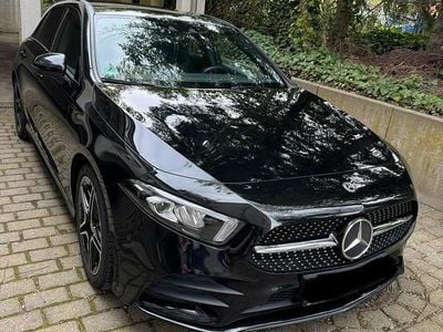 Usata Mercedes A180 AMG line 136 CV (100 kW) 2019 Nero Berlina