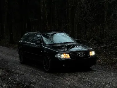 Gebraucht Audi A4 Sport 163 PS (119 kW) 1999 Schwarz Kombi