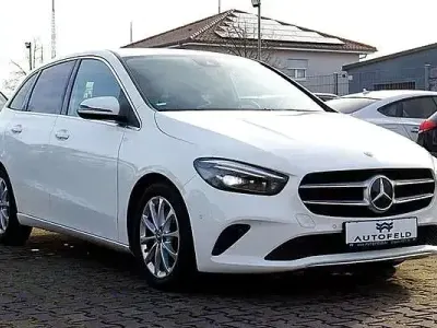 Gebraucht Mercedes B220 Progressive 190 PS (139 kW) 2019 Weiß Kleinwagen