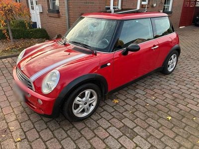 Usata Mini Cooper 90 CV (66 kW) 2005 Rosso Utilitaria