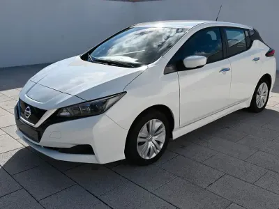Gebraucht Nissan Leaf Basis 110 kW (150 PS) 2021 Weiß Kleinwagen