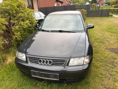 Gebraucht Audi A3 101 PS (74 kW) 1997 Schwarz Kleinwagen
