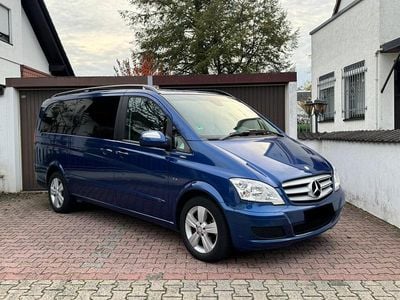 Second-hand Mercedes Viano 224 CP (164 kW) 2011 Albastru Monovolum