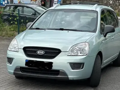 Gebraucht Kia Carens 144 PS (105 kW) 2007 Blau Van / Kleinbus