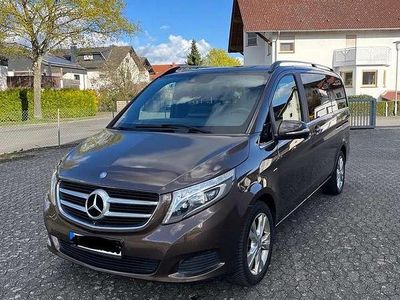 Gebraucht Mercedes E250 Avantgarde Edition 190 PS (139 kW) 2015 Braun Kombi