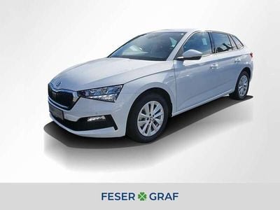 Gebraucht Skoda Scala Ambition 150 PS (110 kW) 2023 Moon weiss perleffekt Kleinwagen