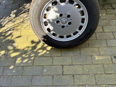 Usata Mercedes SL380 152 CV (111 kW) 1983 Beige Cabrio