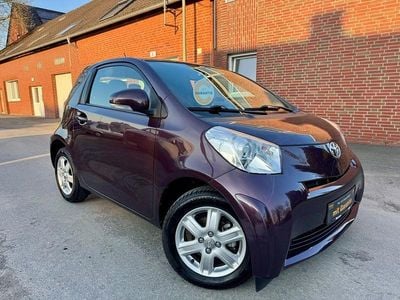 Gebraucht Toyota iQ Basis 68 PS (50 kW) 2009 Violett Kleinwagen