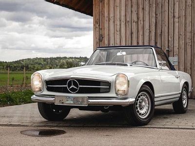 Usata Mercedes 230 204 CV (150 kW) 1966 Bianco Cabrio