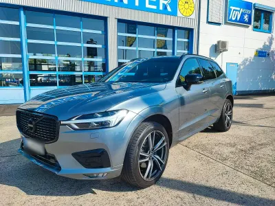 Gebraucht Volvo XC60 R-Design 190 PS (139 kW) 2020 Grau SUV