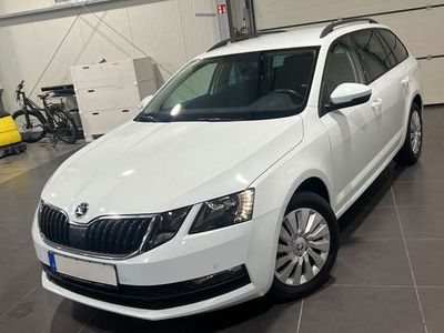 gebraucht Skoda Octavia 1.6 TDi Combi *Navi*SHZ*Tempomat*Klima*