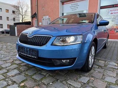 Gebraucht Skoda Octavia Style 179 PS (131 kW) 2016 Blau Limousine