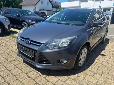 Gebraucht Ford Focus Titanium 150 PS (110 kW) 2014 Grau Kombi