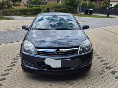 Opel Astra GTC