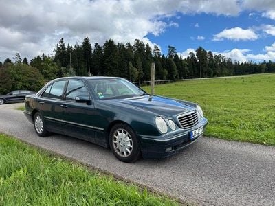 Mercedes E280