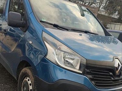 Usata Renault Traffic 125 CV (91 kW) 2015 Blu Monovolume